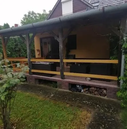 Haus Sissy Balatonkeresztur