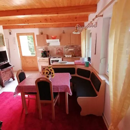 Haus Sissy * Балатонкерестур